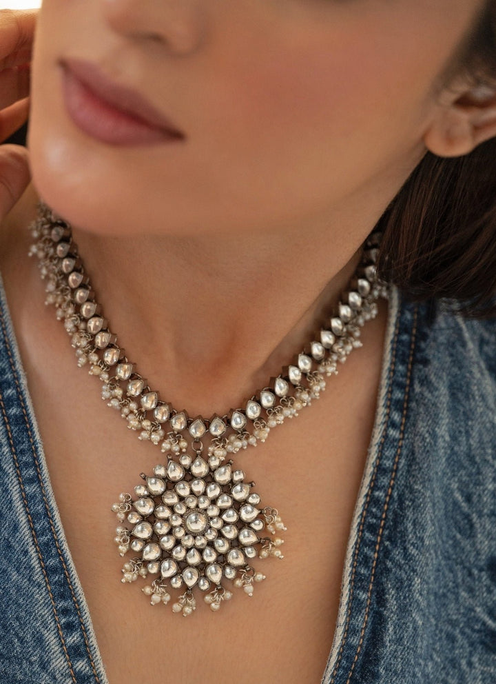 Do Taara Silver Kundan NecklaceFabilicious Fashion