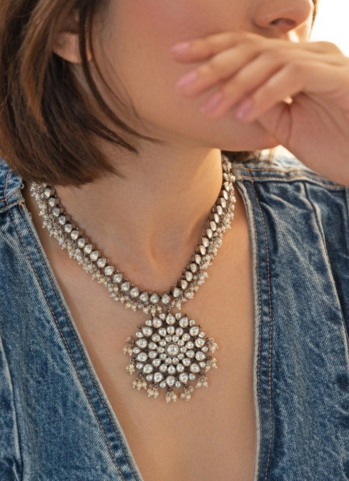 Do Taara Silver Kundan NecklaceFabilicious Fashion
