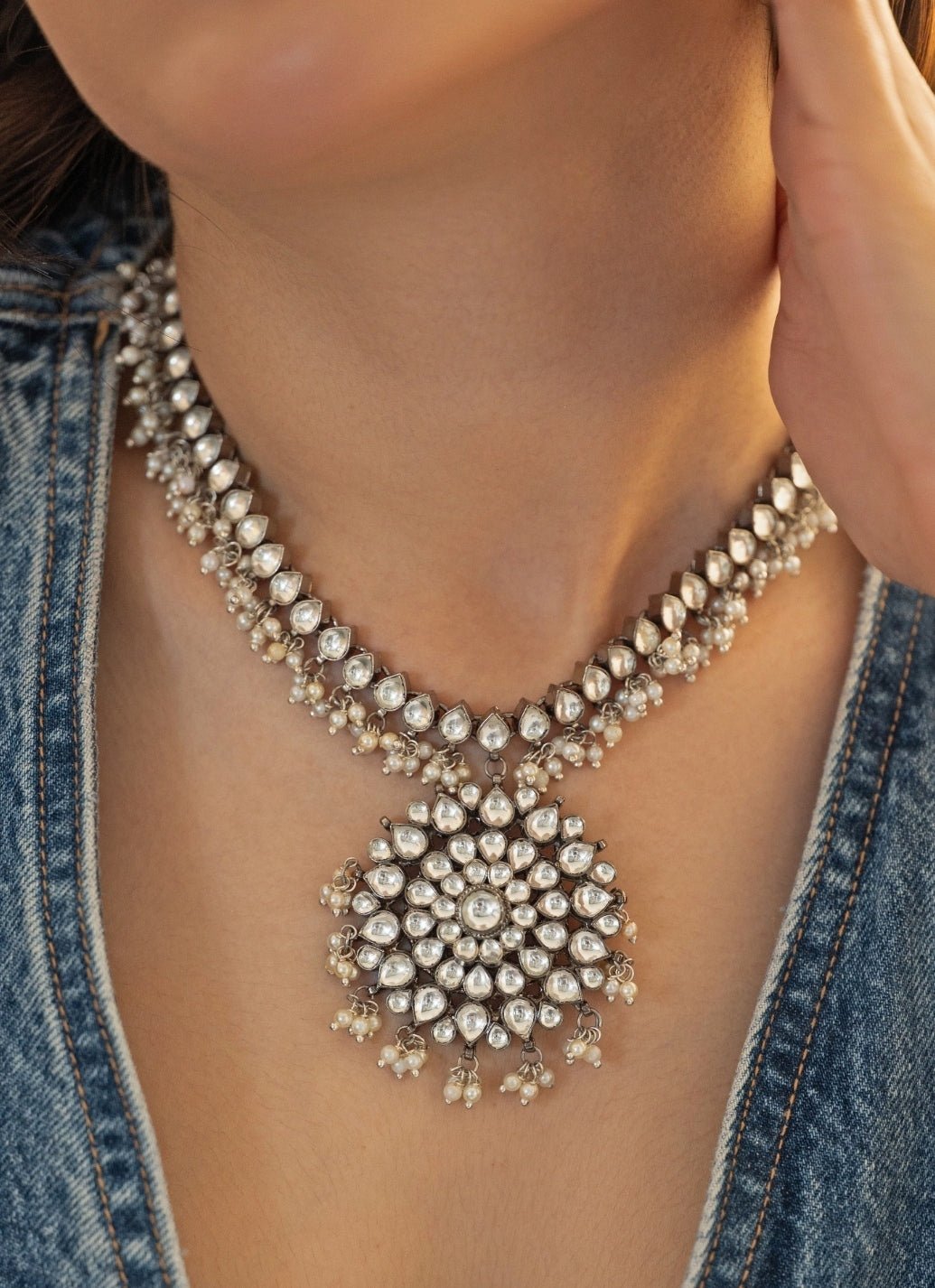 Do Taara Silver Kundan NecklaceFabilicious Fashion