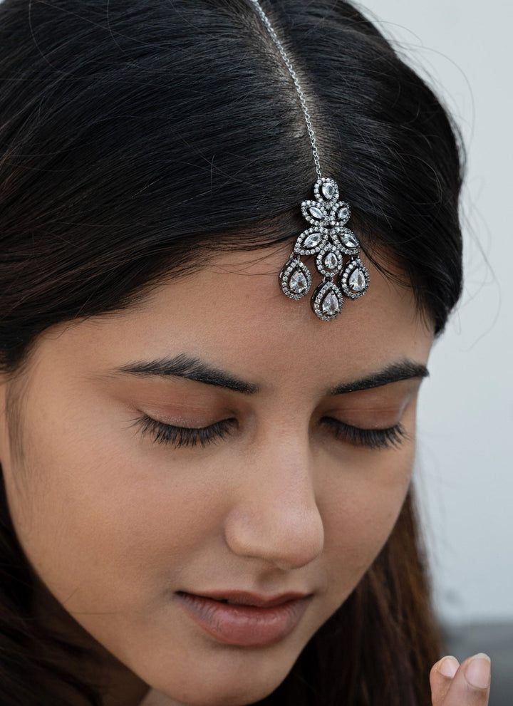 Do Taara Silver Victorian Style MaangtikkaFabilicious Fashion