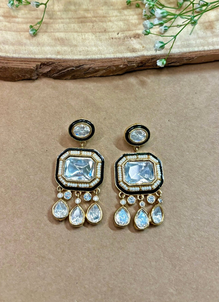 Naymee Two Line Polki Gold Necklace SetFabilicious Fashion