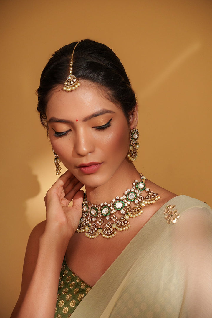 Two Tone Kundan Polki Bridal Choker Set With Maang Tikka Zevar by Geeta - Fabilicious Fashion