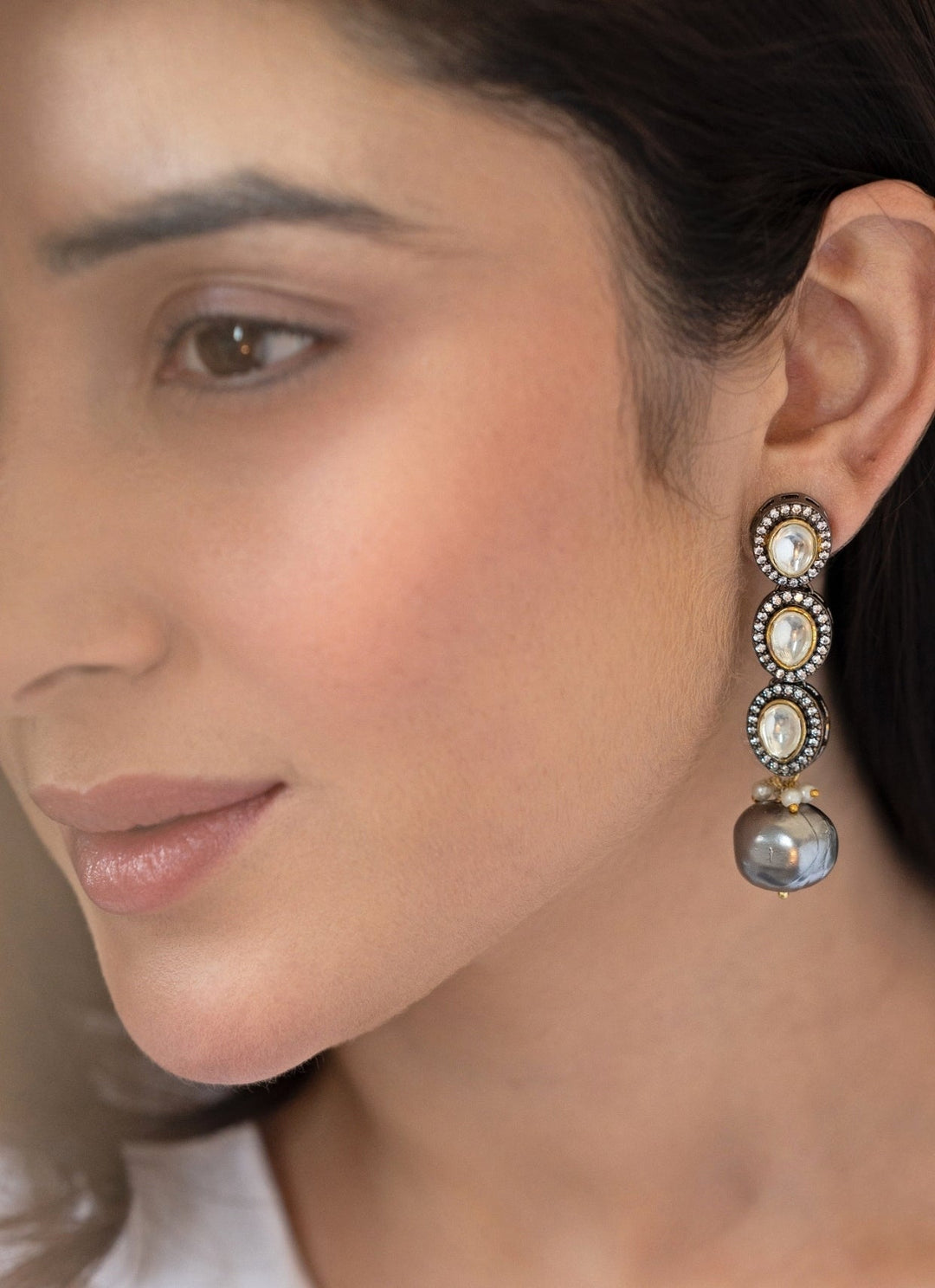 Do Taara Victorian Grey EarringsFabilicious Fashion