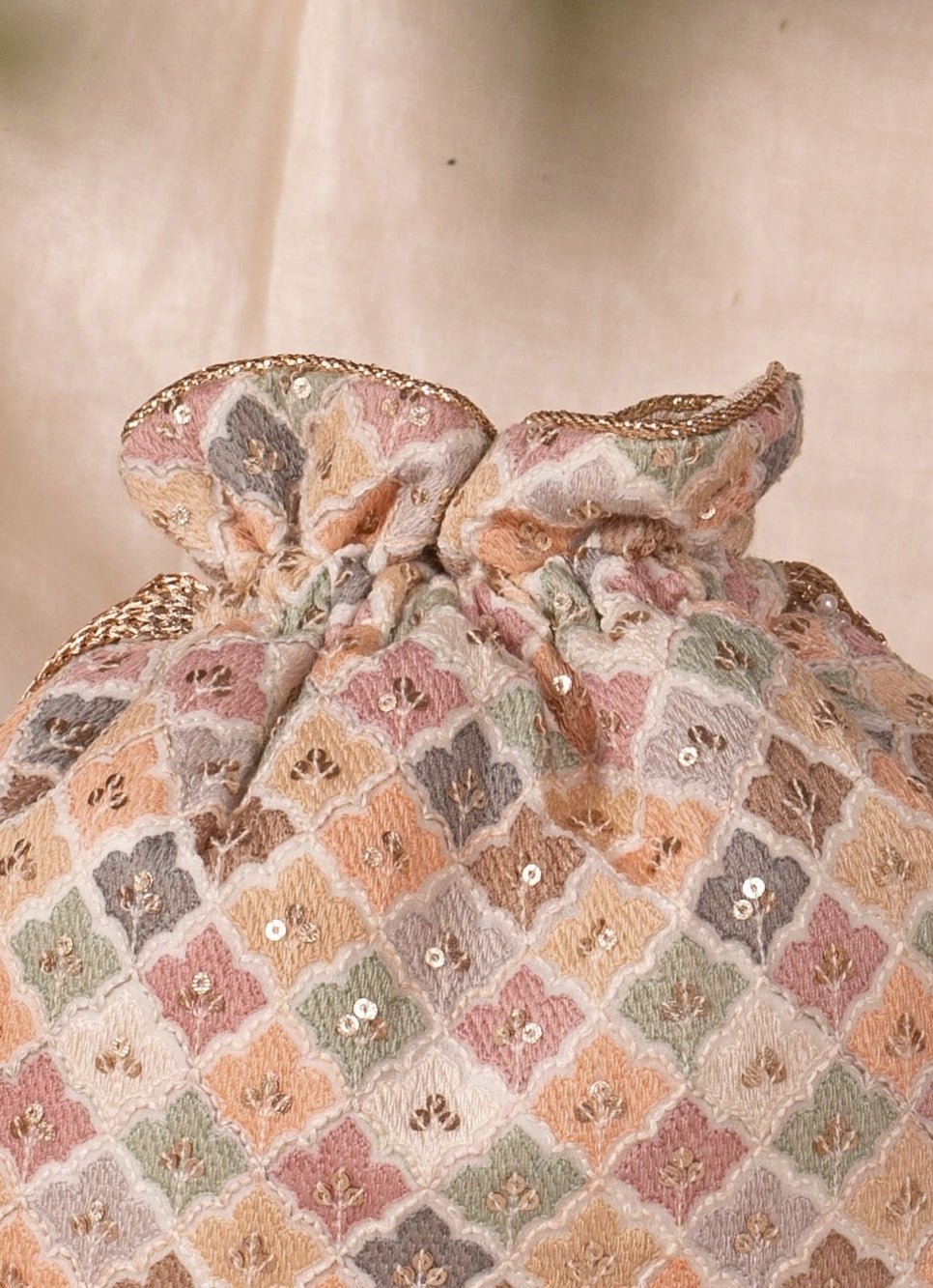 White Embroidered Potli AMYRA - Fabilicious Fashion