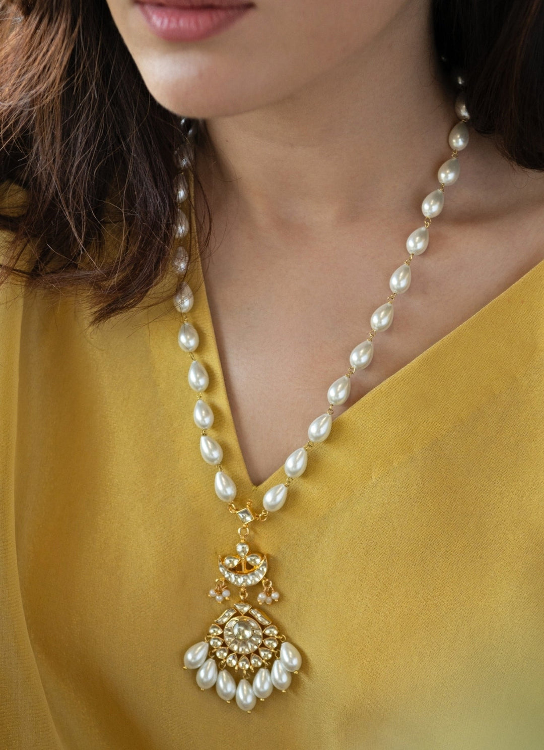 Do Taara White Kundan And Pearls NecklaceFabilicious Fashion