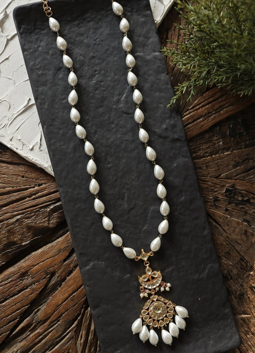 Do Taara White Kundan And Pearls NecklaceFabilicious Fashion