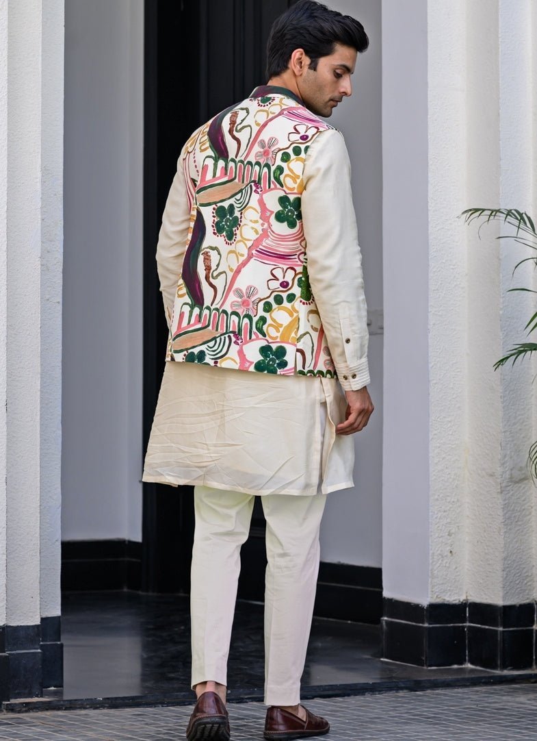 White Muslin Kurta Pant Set with Floral Print Bundi Juhi Bengani - Men - Fabilicious Fashion