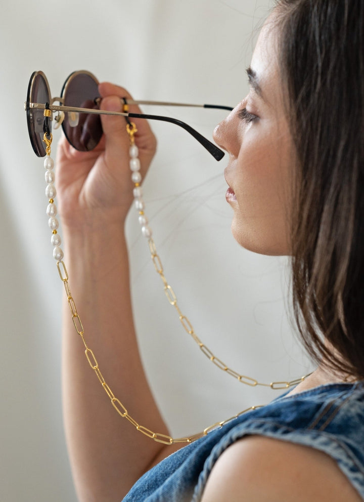 Do Taara White Pearl Eyewear SlingFabilicious Fashion