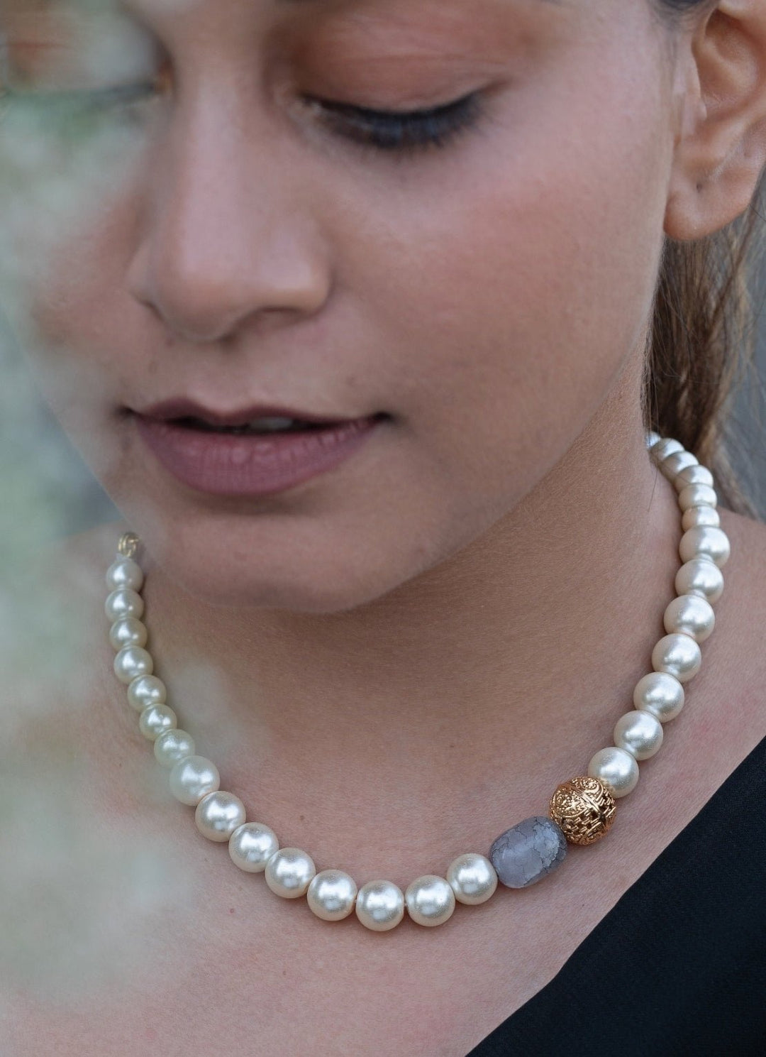 Do Taara White Pearl NecklaceFabilicious Fashion