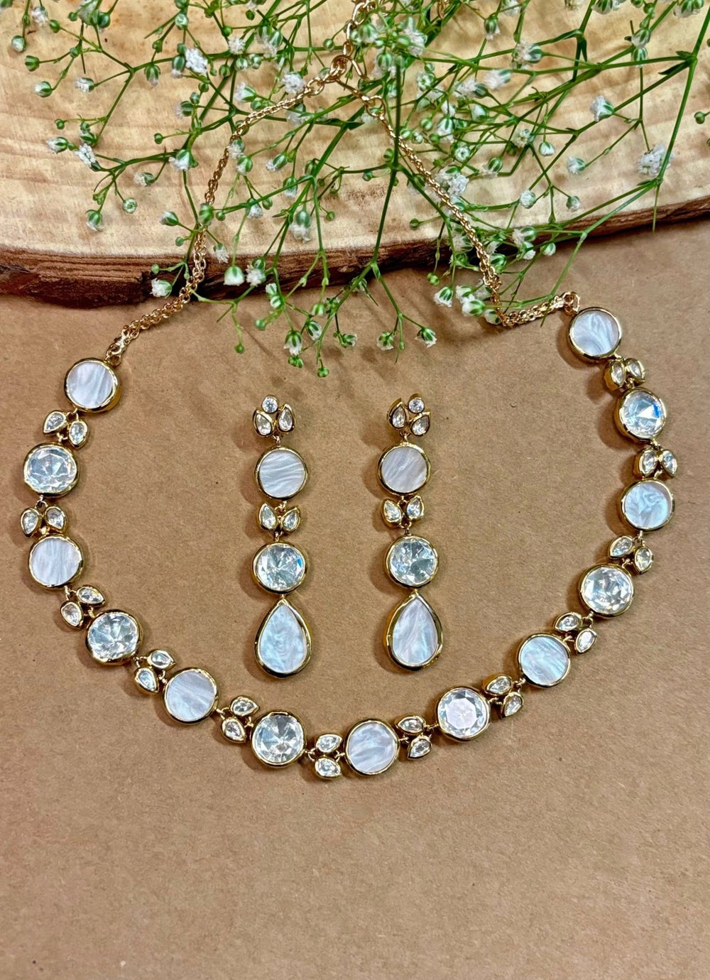 Naymee White Polki Choker SetFabilicious Fashion