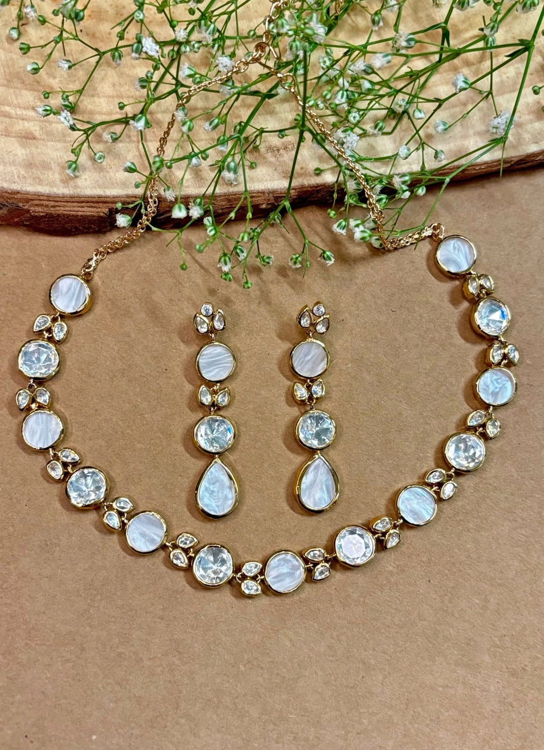 Naymee White Polki Choker SetFabilicious Fashion