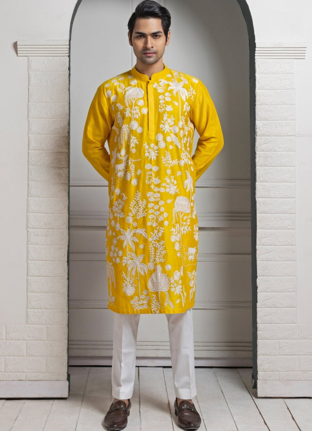 Yellow Chanderi Embroidered Kurta Pant Set Smriti - Fabilicious Fashion