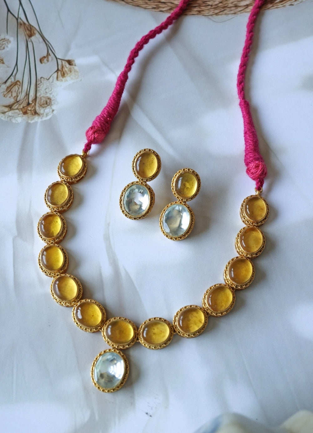 Do Taara Yellow Kundan Necklace SetFabilicious Fashion