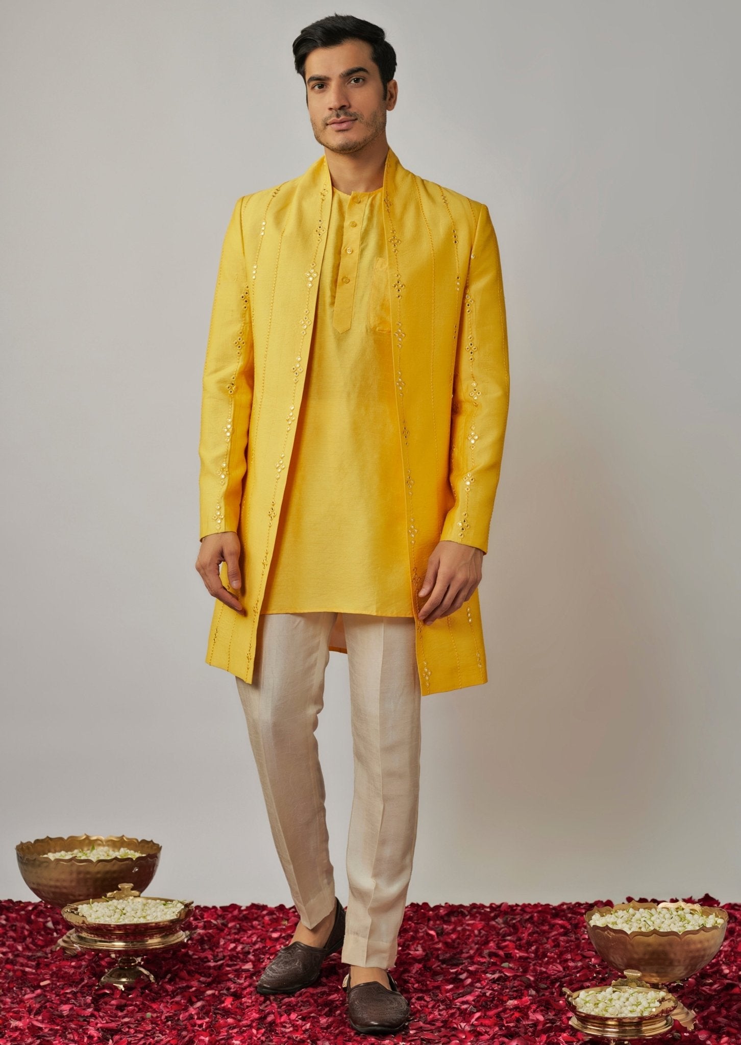 Renee Label - Men — Yellow Kurta Set With Embroidered Jacket