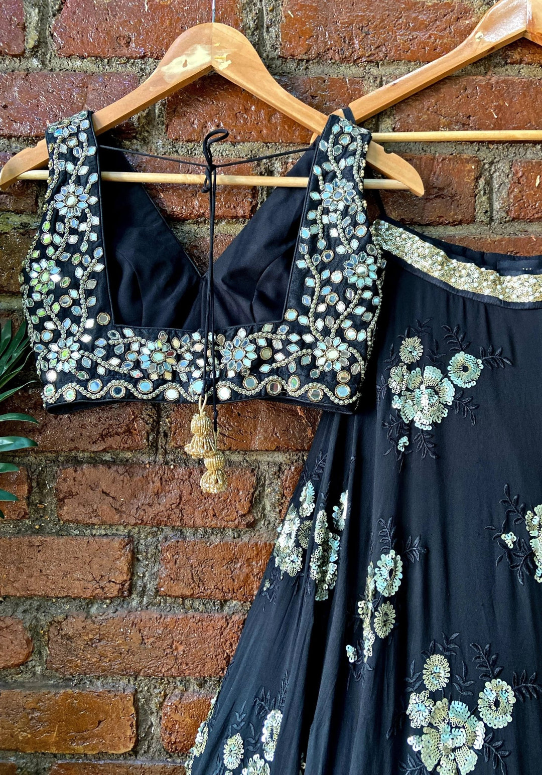 Black And Gold Mirrorwork Embroidered Lehenga Priti Sahni - Fabilicious Fashion