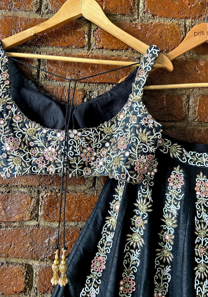 Black Floral Embroidered Lehenga Priti Sahni - Fabilicious Fashion