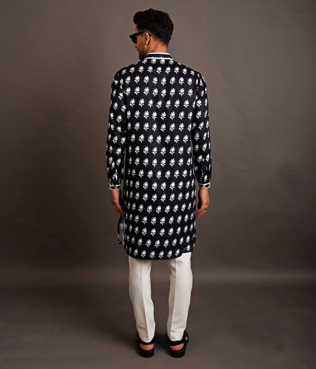 Black Kurta With White Floral Motif Chatenya Mittal - Fabilicious Fashion