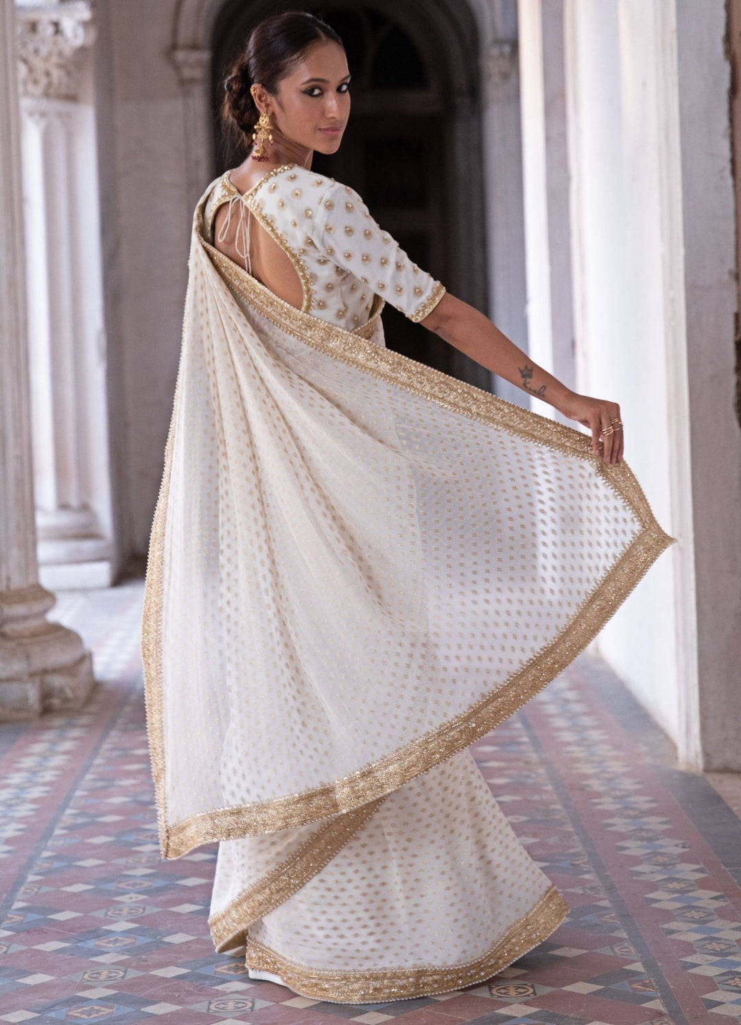Chandni Ivory Saree Set Renee - Fabilicious Fashion