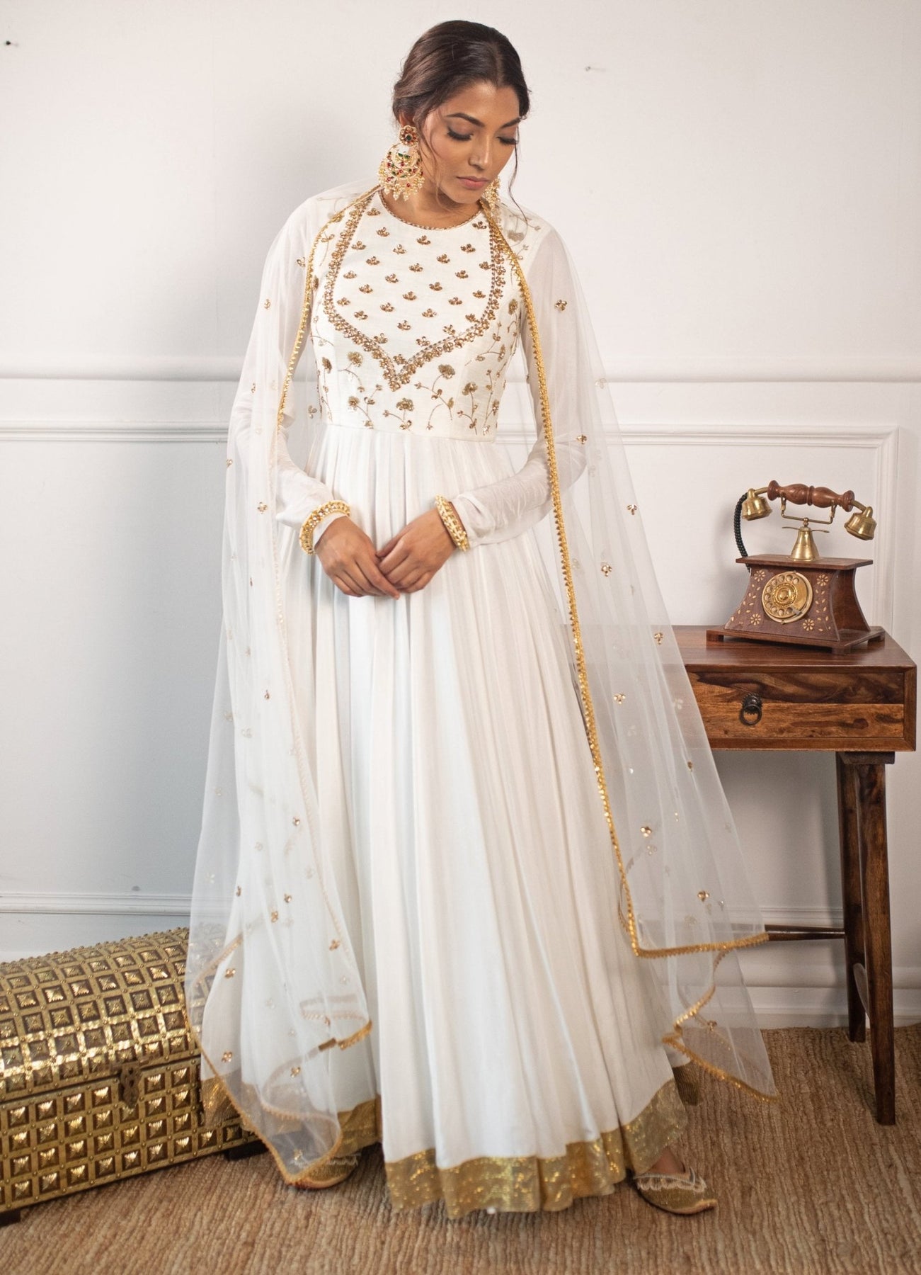 Parul Gandhi — Classic White Anarkali – Fabilicious Fashion