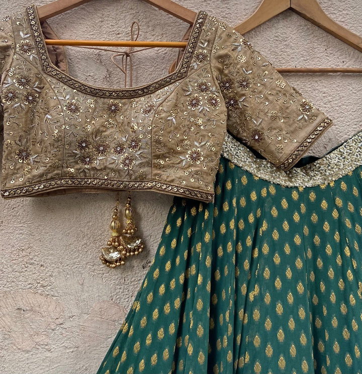 Emerald Green and Vintage Gold Set Priti Sahni - Fabilicious Fashion