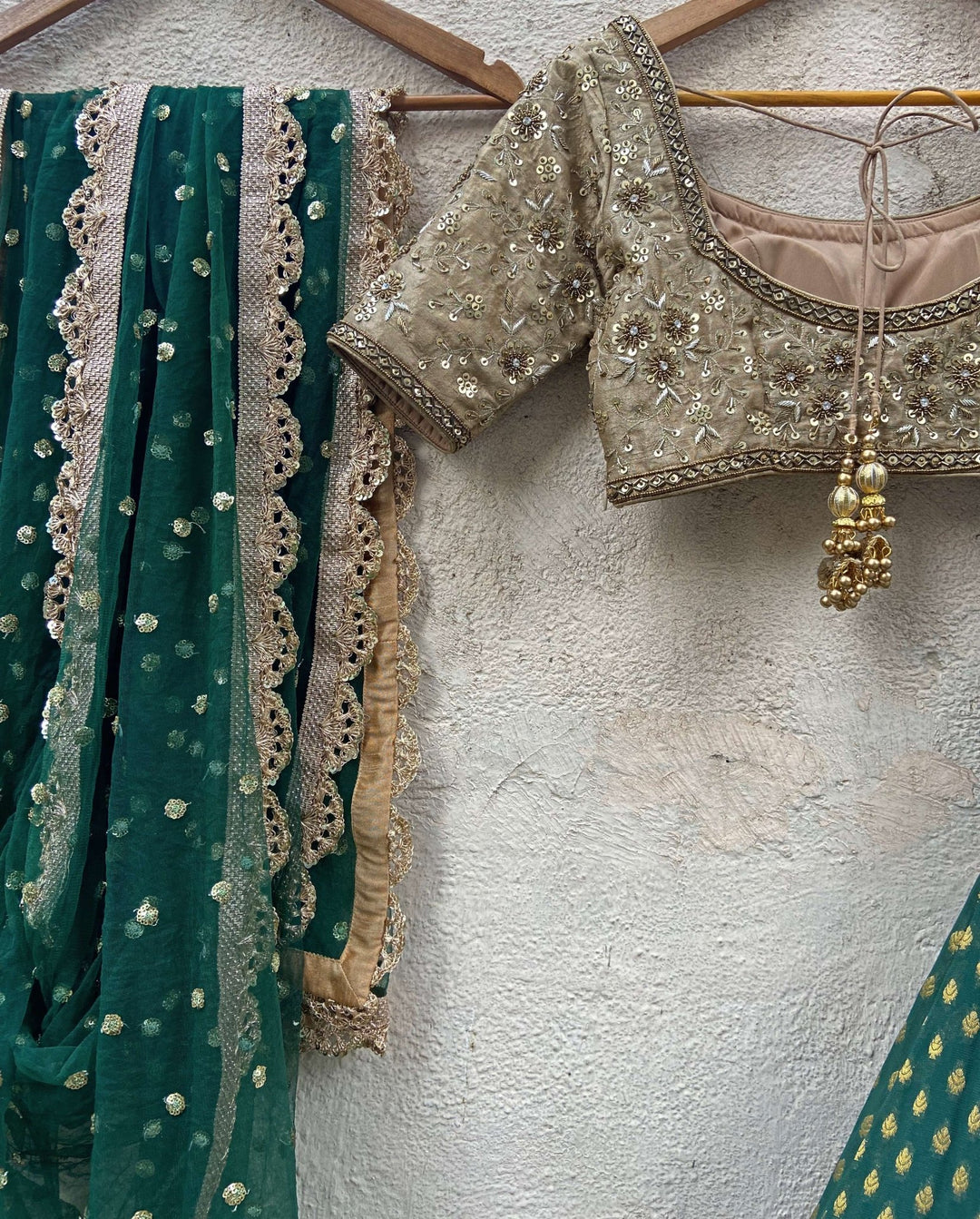 Emerald Green and Vintage Gold Set Priti Sahni - Fabilicious Fashion