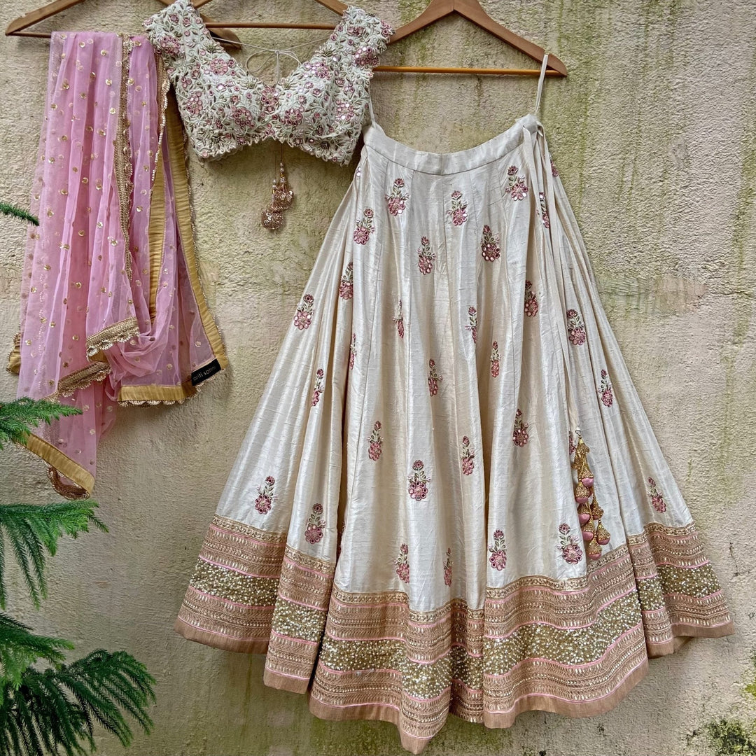 Ivory and pink thread and mirror work lehenga set Priti Sahni - Fabilicious Fashion