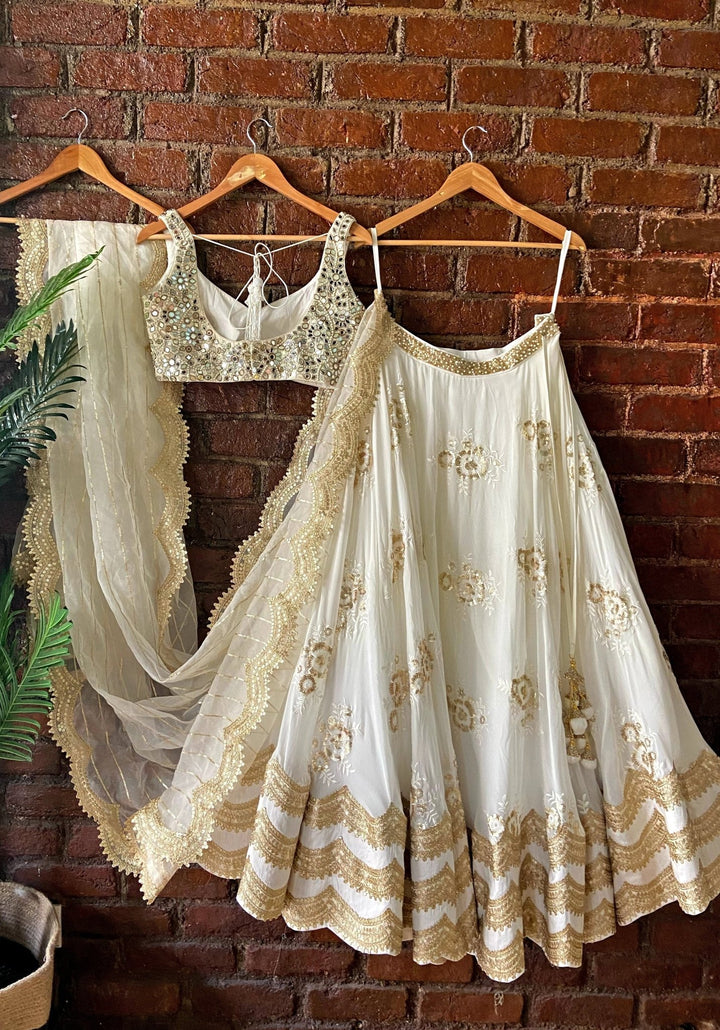 Ivory Embroidered Lehenga Set Priti Sahni - Fabilicious Fashion