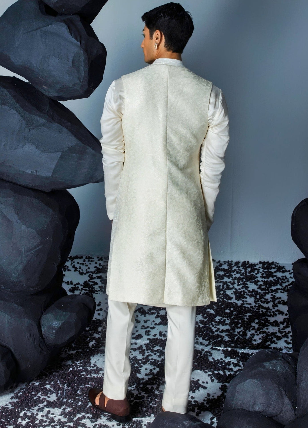 Ivory Sleeveless Sherwani Set With Silk Kurta Contrast By Parth - Fabilicious Fashion