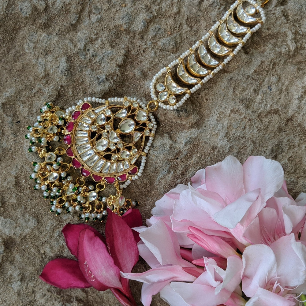 Maangtikka Studded With White And Pink Jadtar Stones Kalyani Indian Jewelry - Fabilicious Fashion