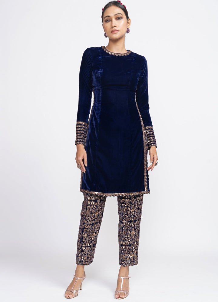 Navy Blue Velvet Kurta Set Vvani by Vani Vats - Fabilicious Fashion