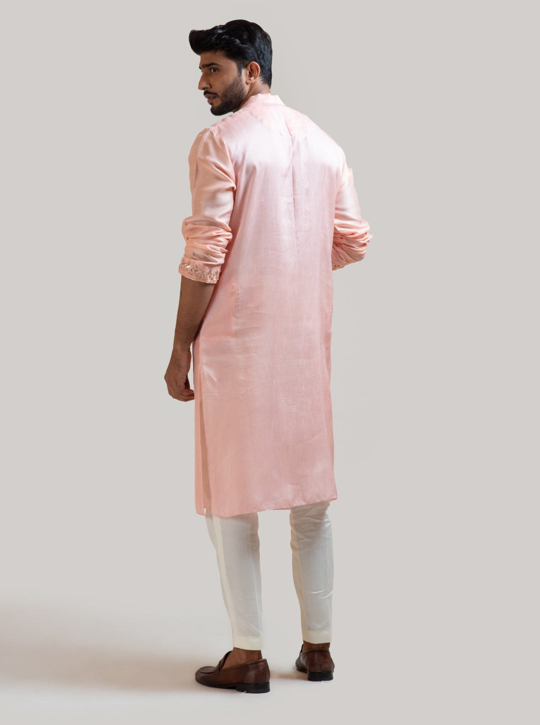Peach Hand Embroidered Silk Kurta Set Smriti - Fabilicious Fashion