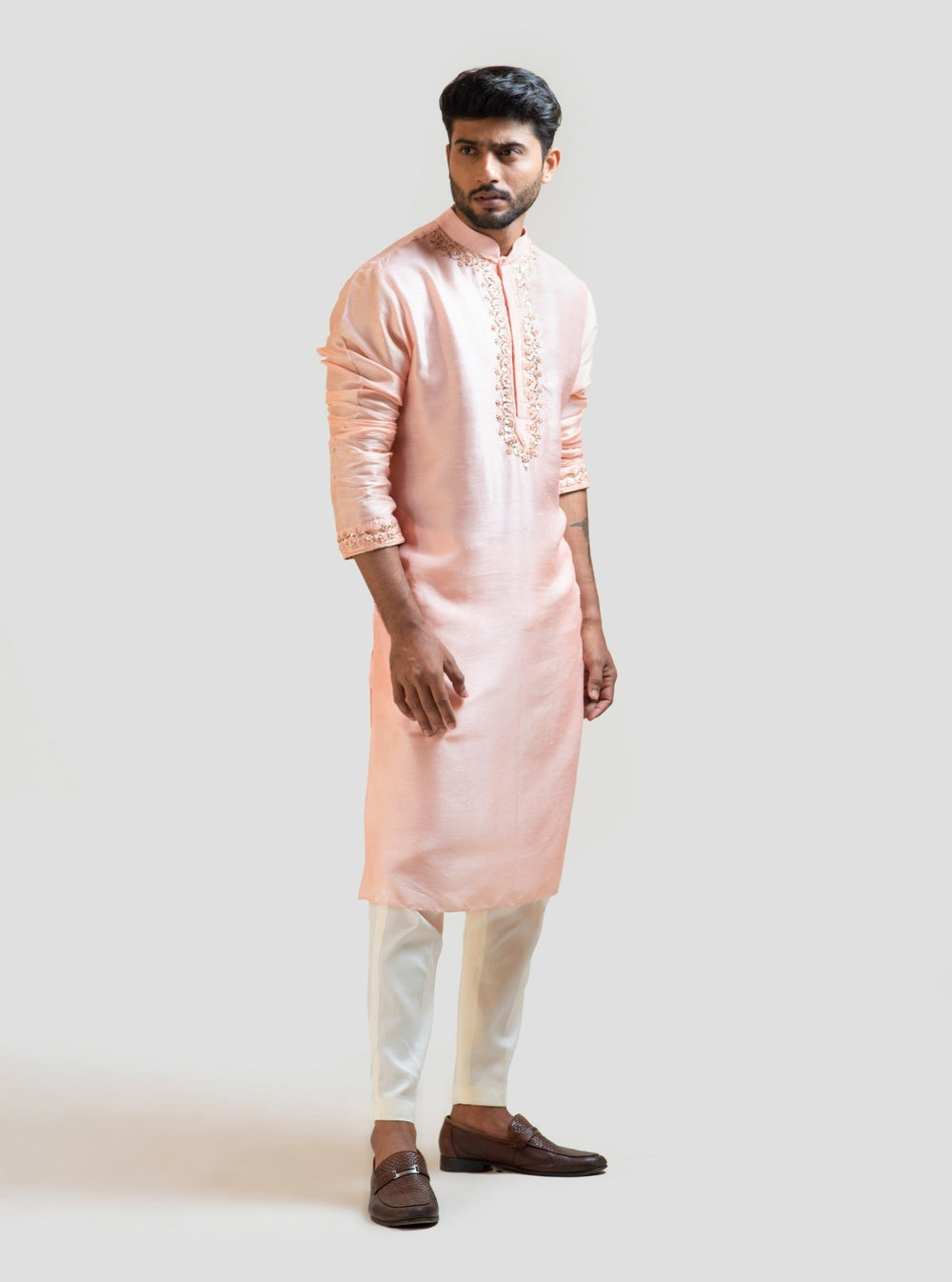 Peach Hand Embroidered Silk Kurta Set Smriti - Fabilicious Fashion