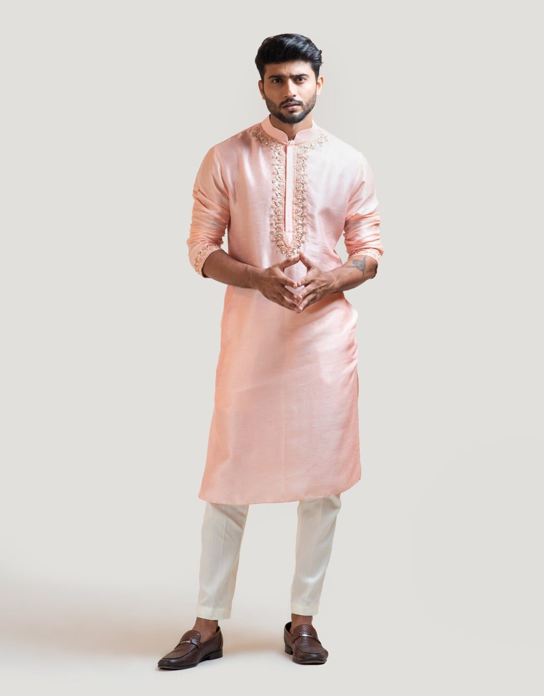 Peach Hand Embroidered Silk Kurta Set Smriti - Fabilicious Fashion