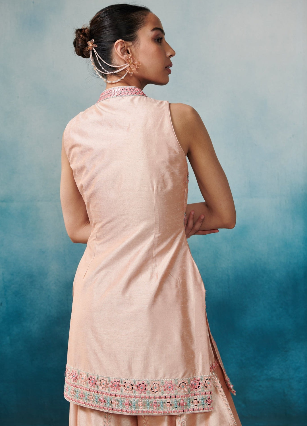 Peach Silk Kurta Set With Organza Dupatta Suhino - Fabilicious Fashion