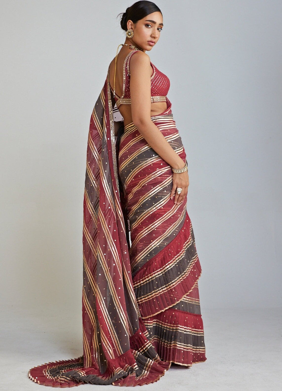 Pre Draped Charcoal Grey and Gold Multicolor Saree Set Vvani By Vani Vats - Fabilicious Fashion