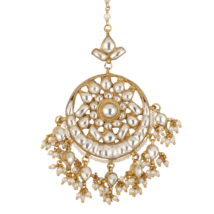 Round Shaped Jadtar Maang Tikka Riana by Shikha Jindal - Fabilicious Fashion