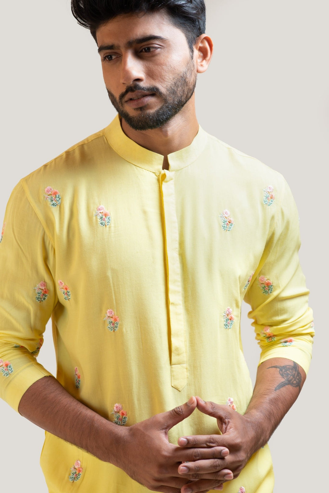 Yellow Floral Motif Kurta Set Smriti - Fabilicious Fashion